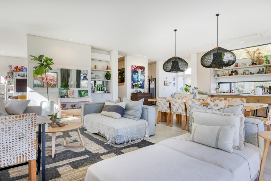 3 Bedroom Property for Sale in Sea Point Western Cape